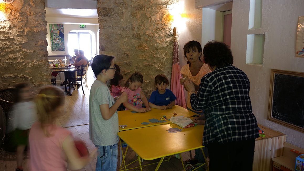 kiddyresto-les-petits-tabliers-1